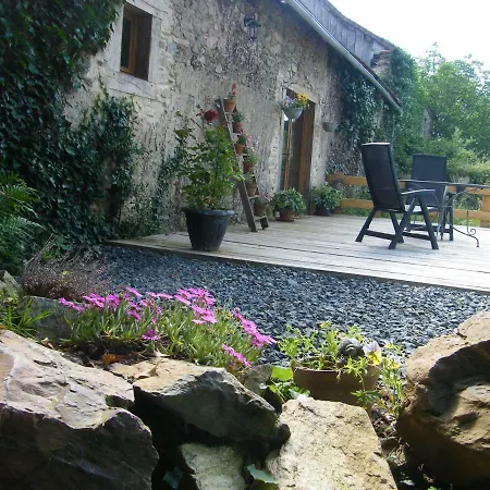 Pear Tree Gite Genis Exterior photo